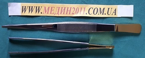 Пинцет медицинский, операционный, анатомический, с твердосплавными вставками (ТВС) из карбида вольфрама, мелкой нарезки Х-типа, с покрытием ручек карбидом титана (желтого цвета) длины 90 мм, 100 мм, 125 мм, 150 мм, 175 мм, 200 мм, 225 мм, 250 мм.